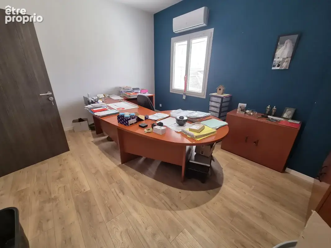 Maison d'habitation avec un local professionnel - photo 9