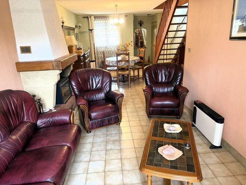 Maison à VILLETANEUSE