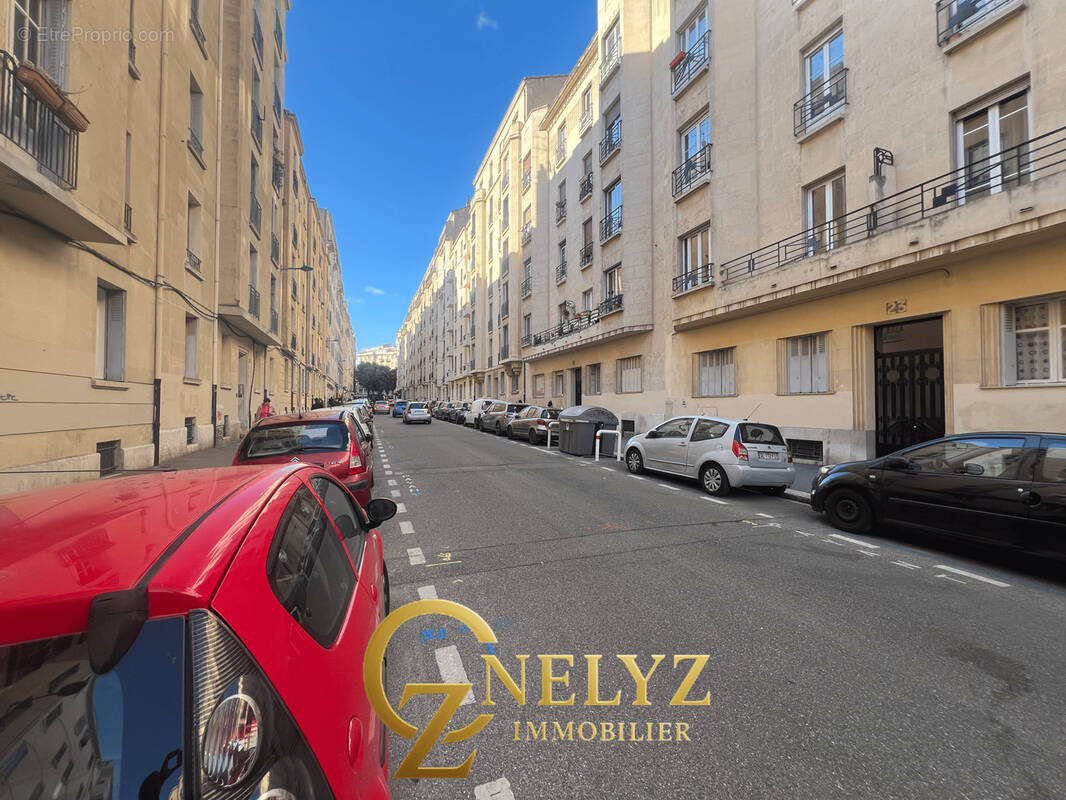 Appartement à MARSEILLE-4E