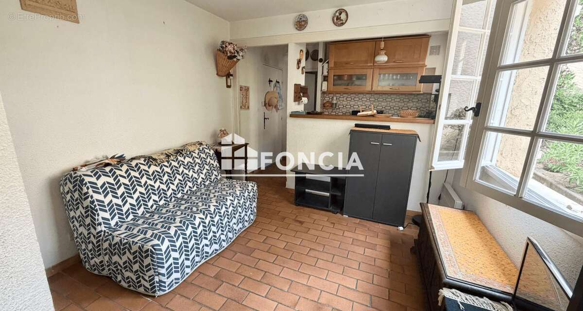 Appartement à SAINT-CYR-SUR-MER