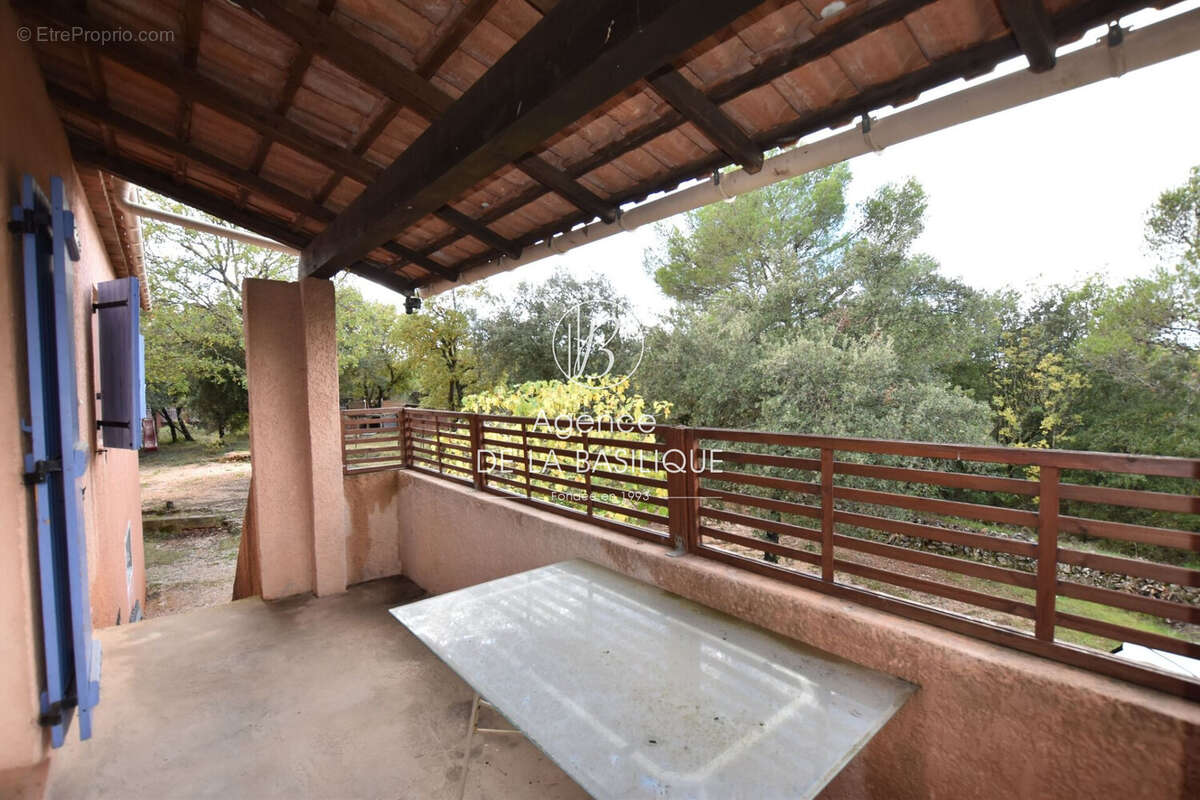 Maison à SAINT-MAXIMIN-LA-SAINTE-BAUME