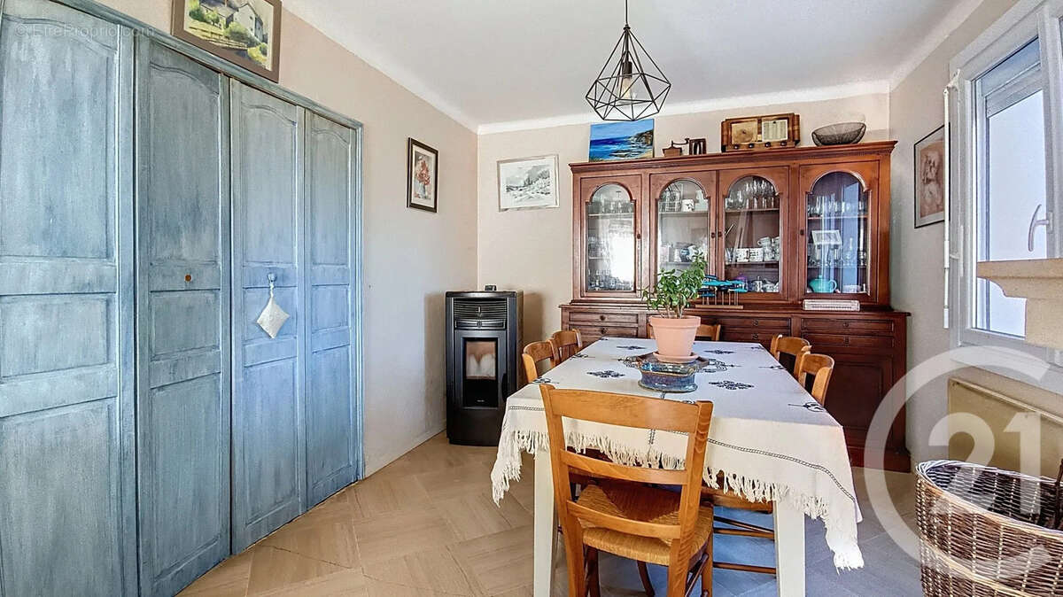 Maison à SAINT-CYR-SUR-LE-RHONE