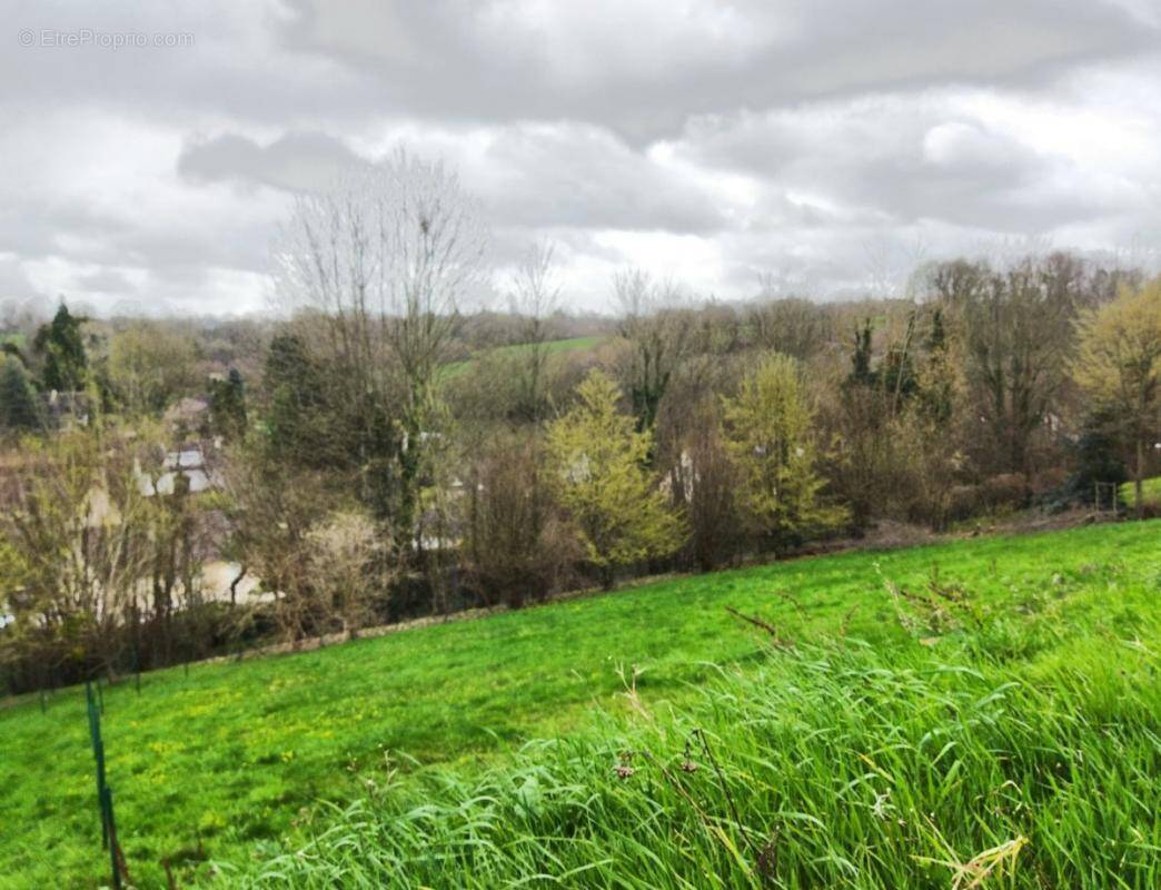 Terrain à SAINT-DESIR