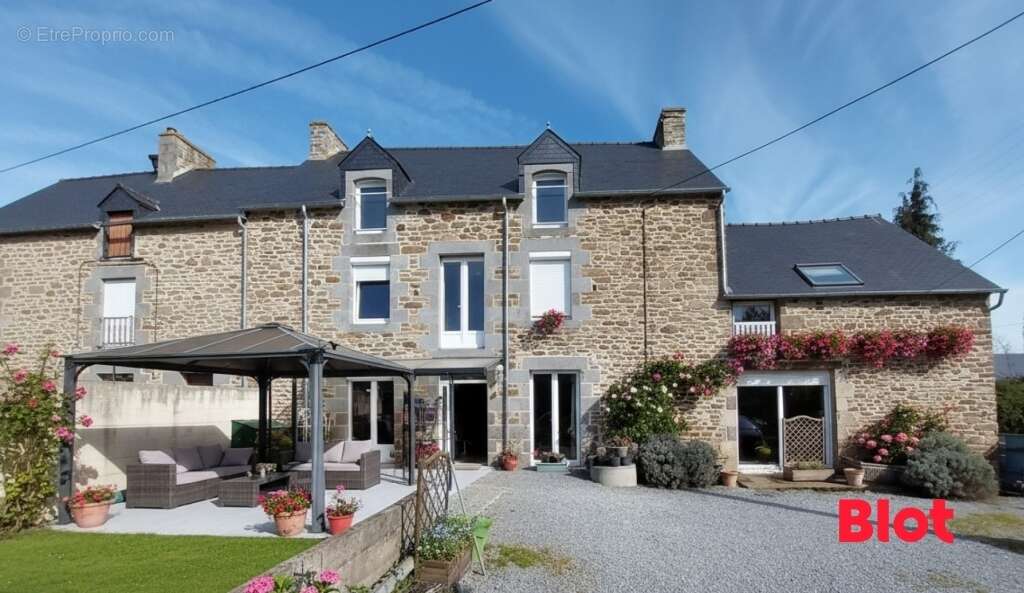 Maison à PLEUDIHEN-SUR-RANCE