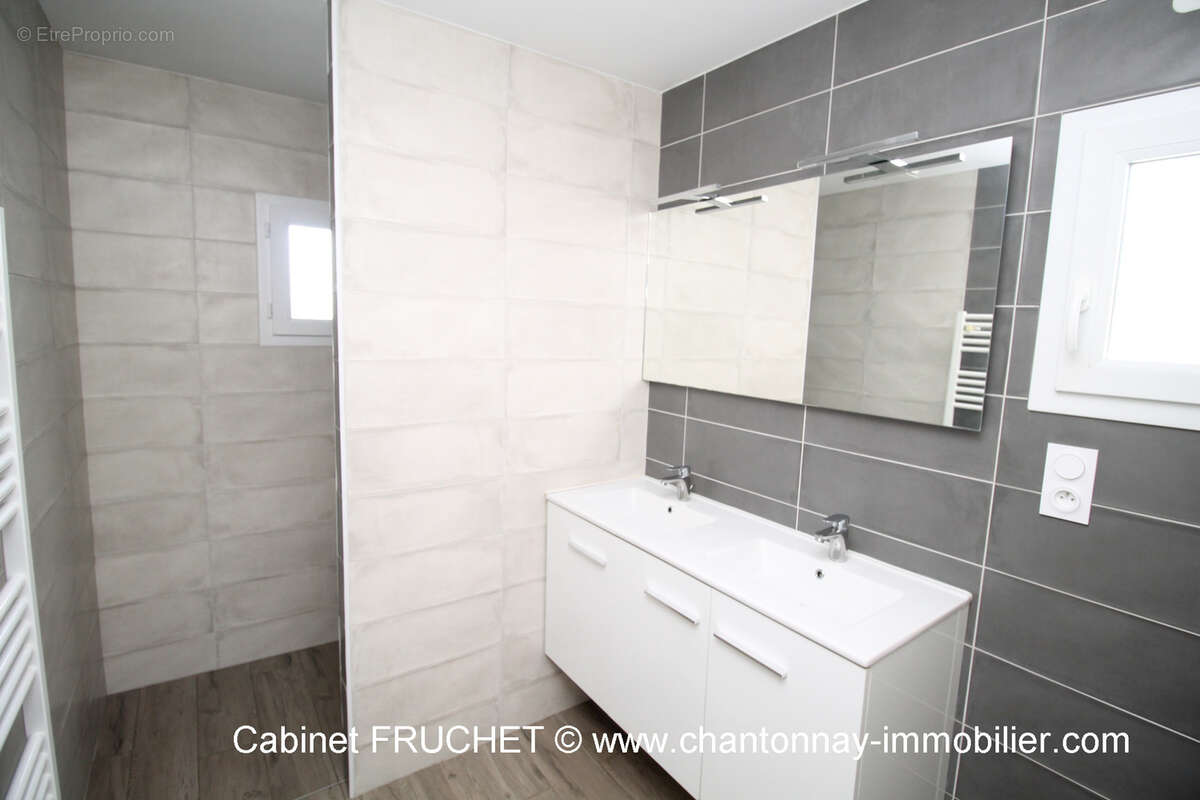 Maison à CHANTONNAY