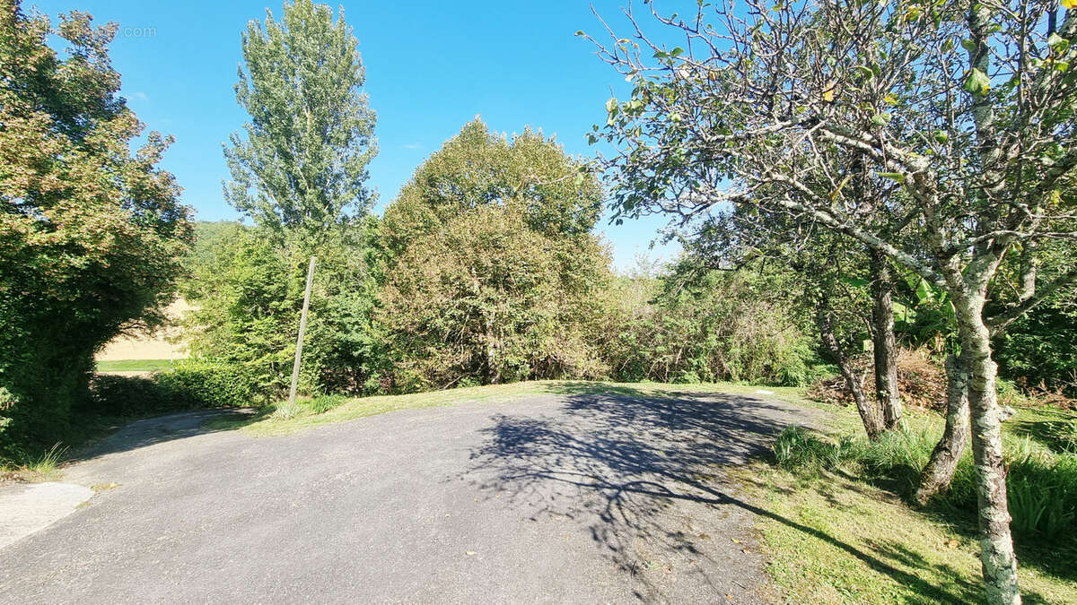 Maison à L&#039;ISLE-EN-DODON