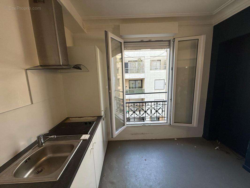 Appartement à PARIS-19E