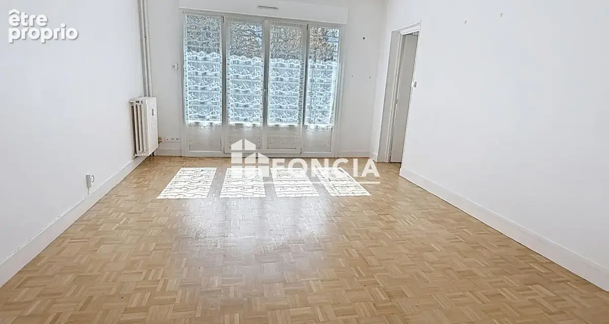 Appartement en rez-de-chaussée - photo 2