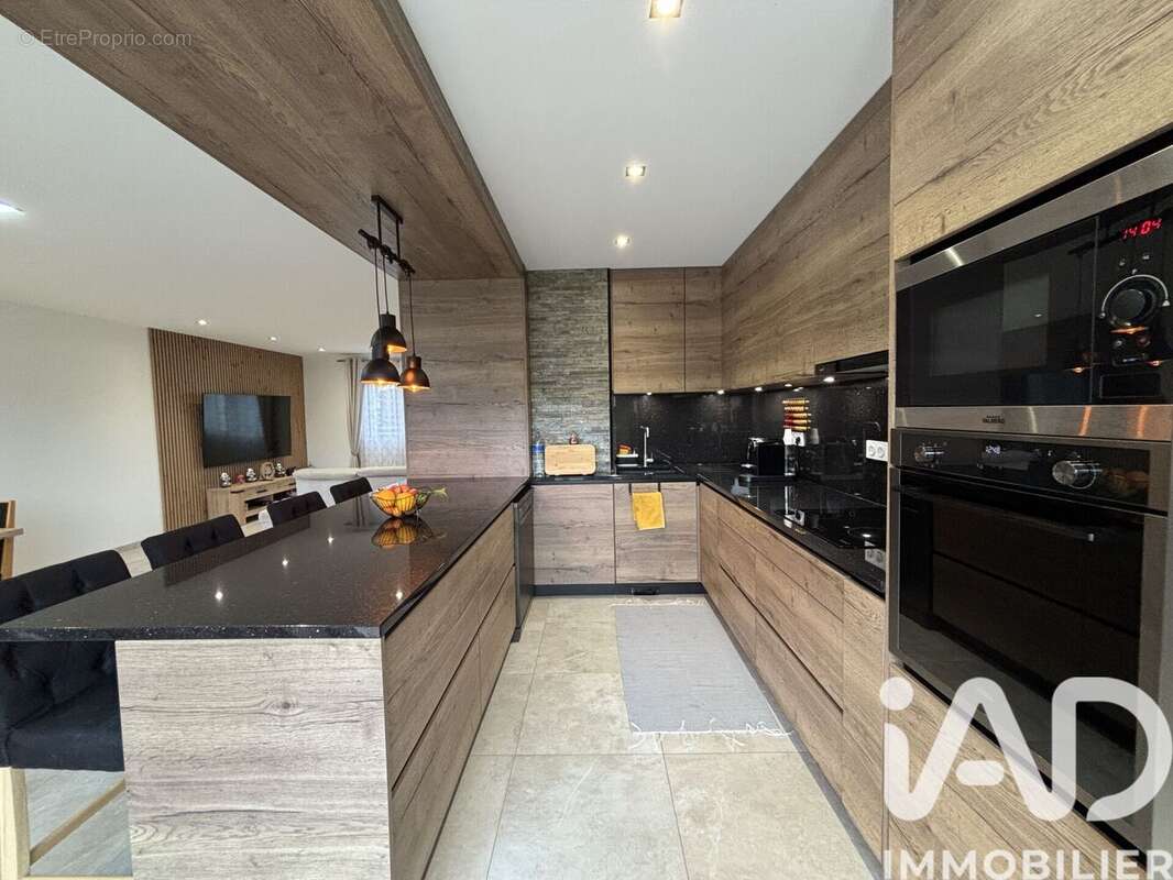 Photo 2 - Maison à SAVIGNY-SUR-ORGE