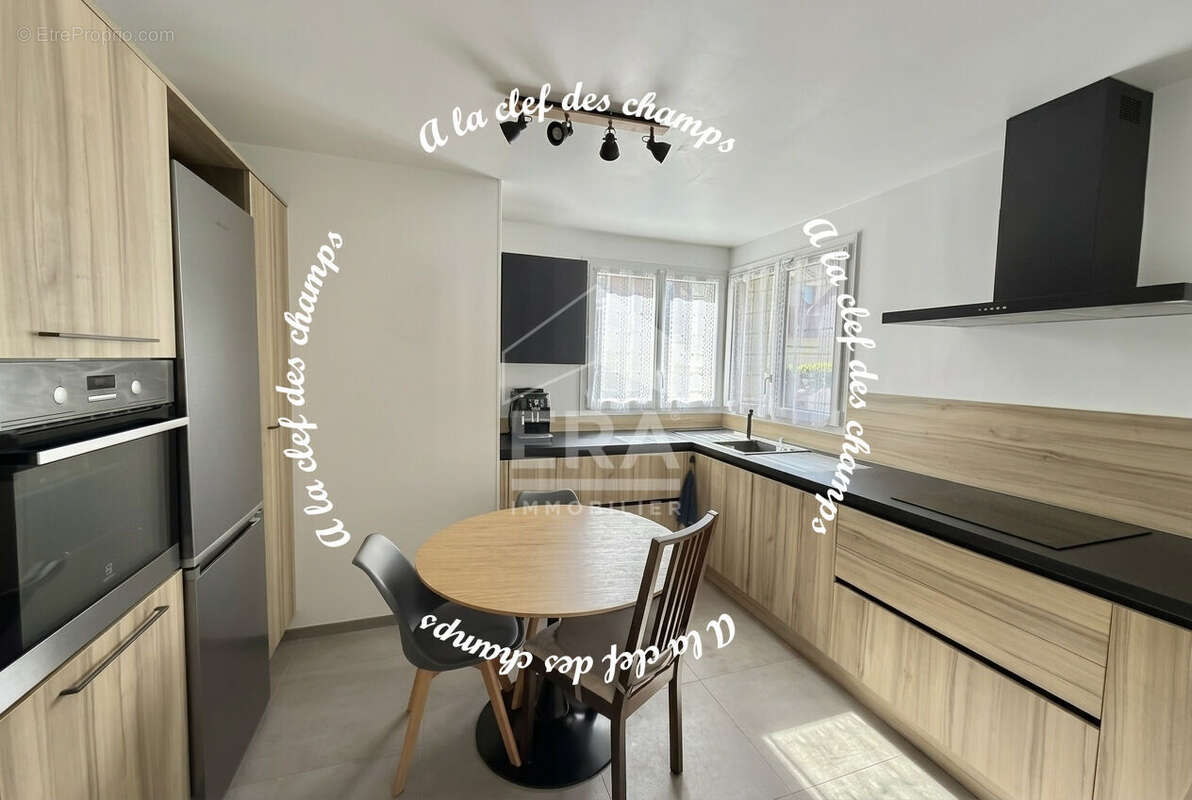 Maison à GIF-SUR-YVETTE