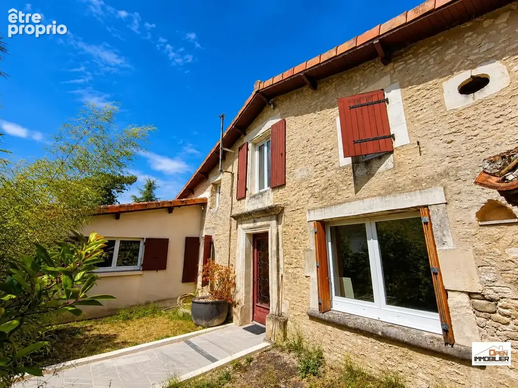 Maison à ASNIERES-SUR-NOUERE