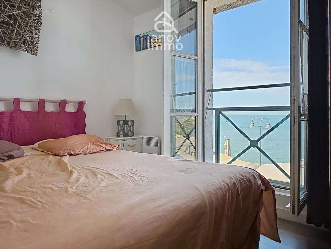 Appartement à LA FLOTTE
