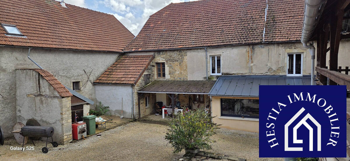 Maison à VITTEAUX