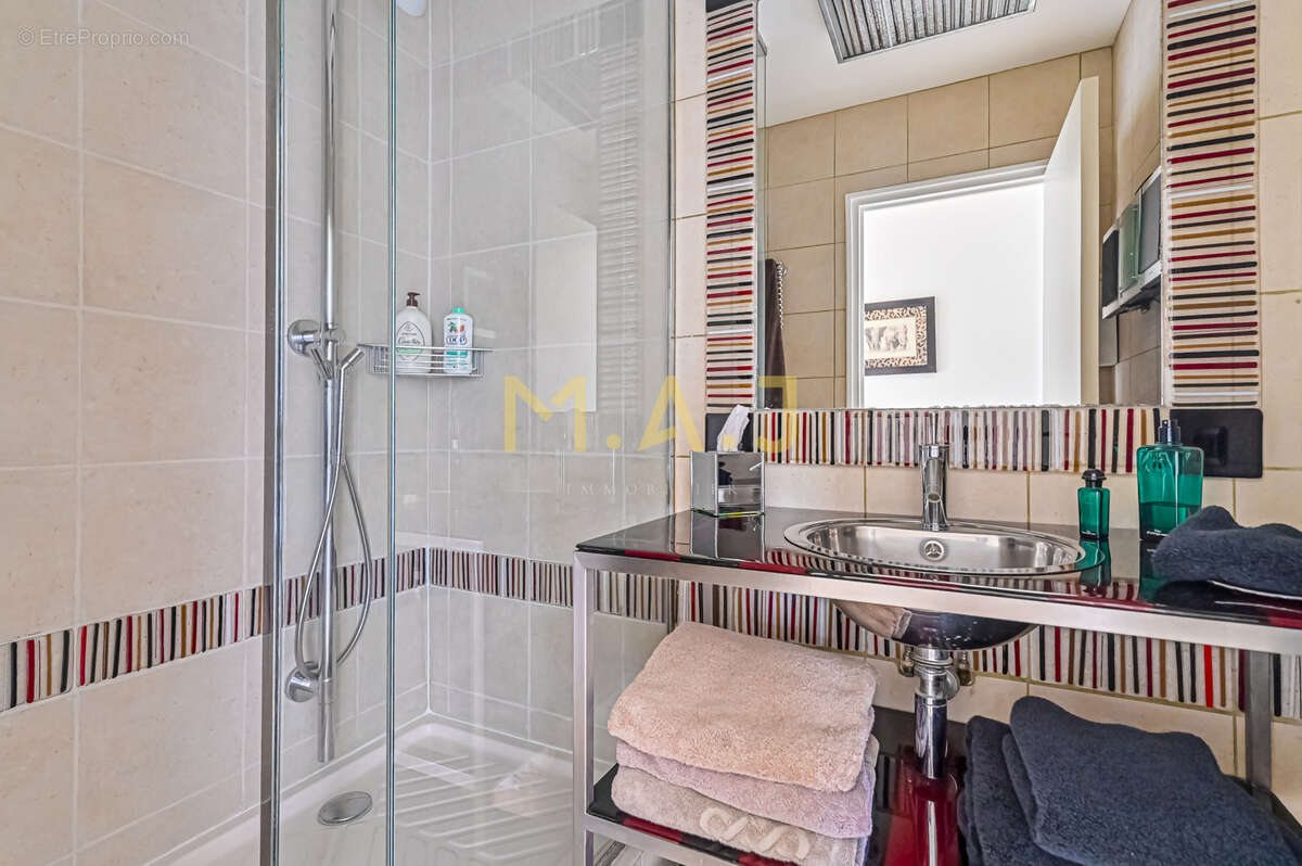 Appartement à LE PERREUX-SUR-MARNE