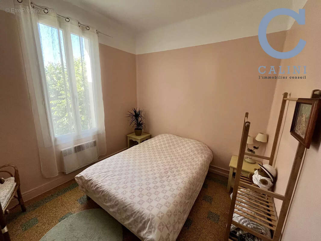 Maison à LA CALMETTE