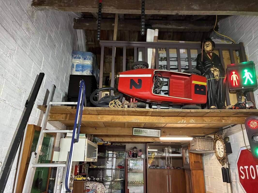 Parking à SAINT-MAUR-DES-FOSSES