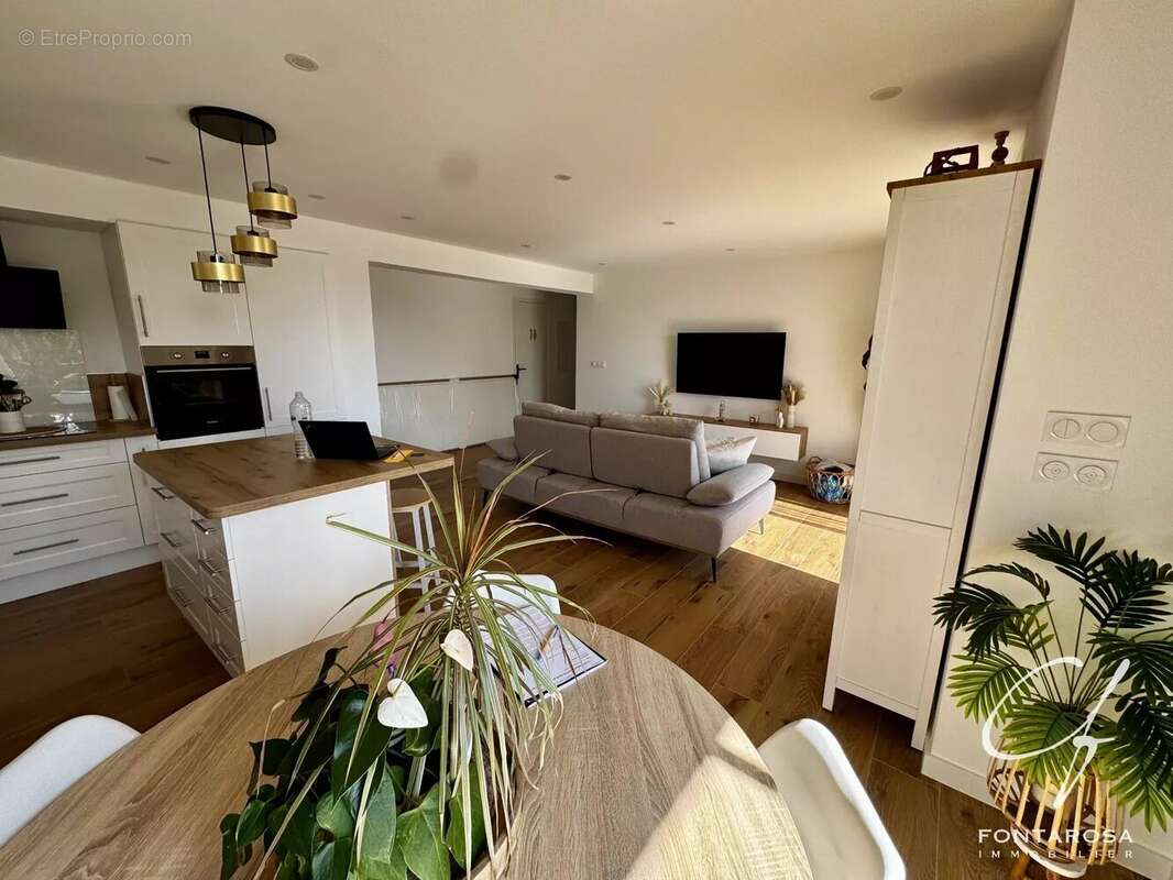 Appartement à SAINT-RAPHAEL