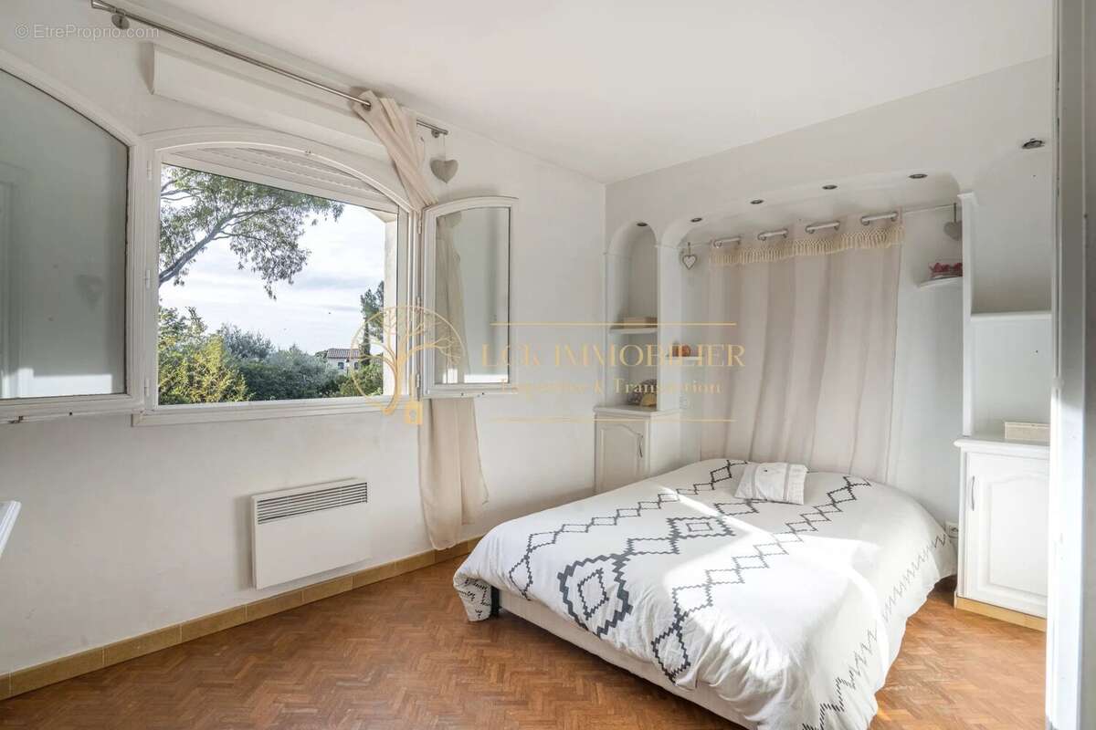 Maison à FREJUS