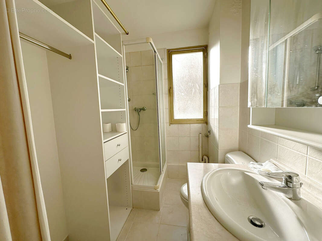 Appartement à SAINT-MAUR-DES-FOSSES