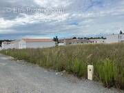 Terrain à DOMPIERRE-SUR-MER