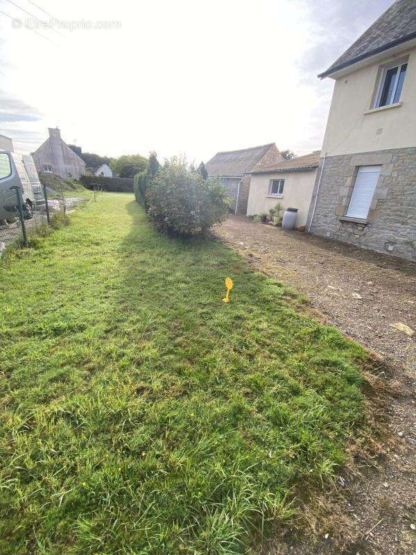 Terrain à PLELAN-LE-PETIT