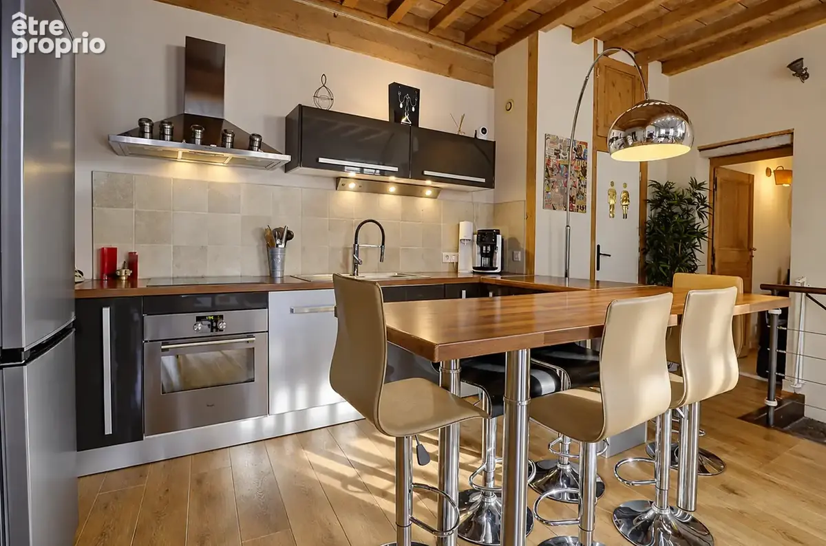 Maison de village de caractère   135 m2   cœur de neuville-sur-saône - photo 4
