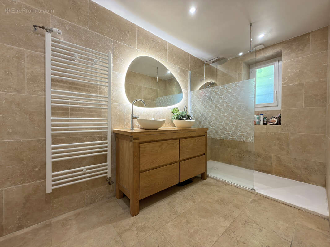 Propriété équestre avec piscine et dépendances. - photo 20
