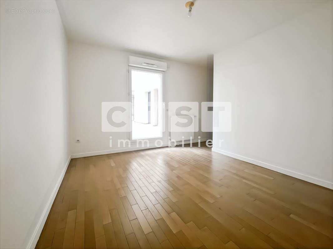 Appartement à BOIS-COLOMBES