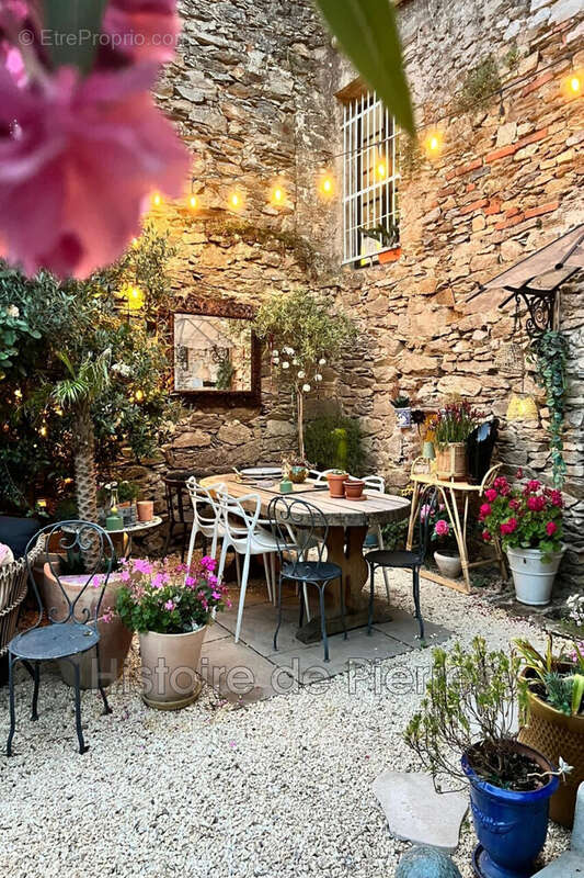 Maison à LA GARDE-FREINET