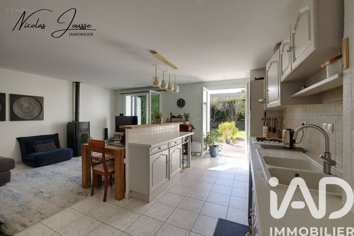 Photo 1 - Maison à VERSONNEX