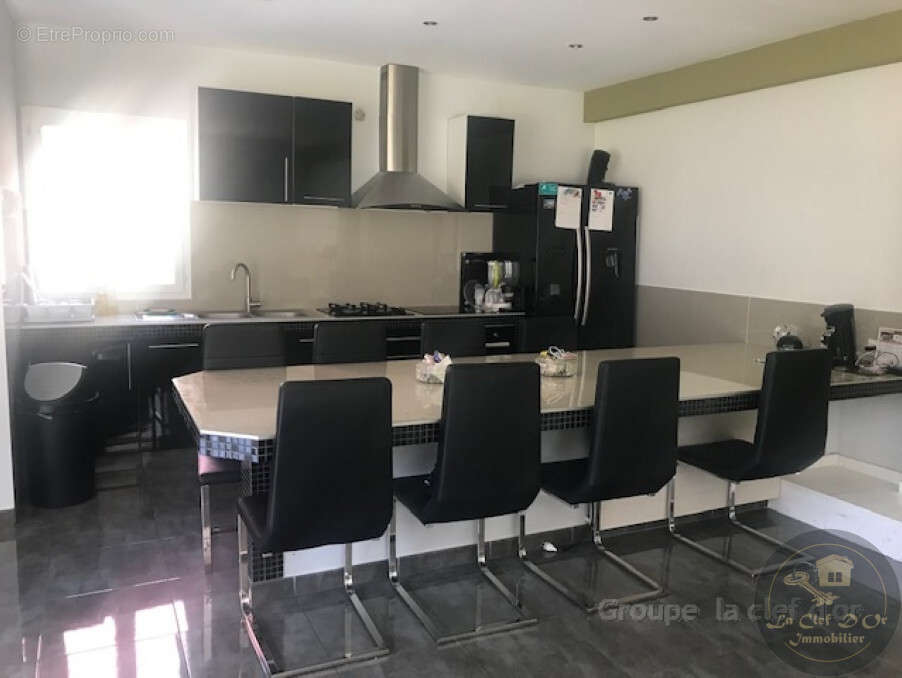 Maison à PUGET-THENIERS