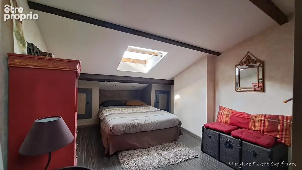 Maison T5 de 105 m² – Cour sans vis-à-vis, Véranda, Terrasse, Garage et dépendance - photo 14