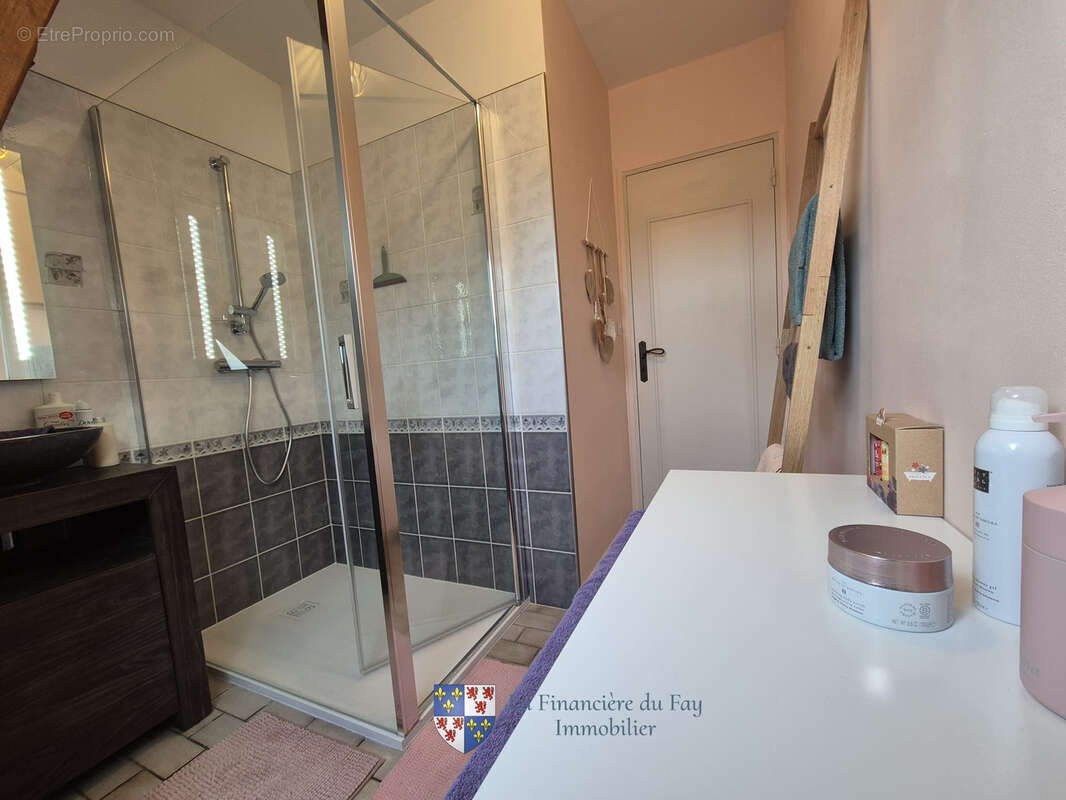 Maison à ANIZY-LE-CHATEAU