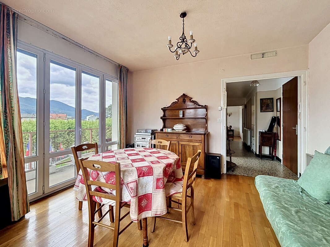 Appartement à AIX-LES-BAINS