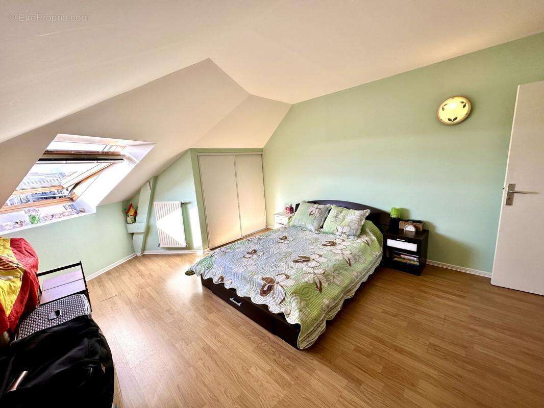 Appartement à CORBEIL-ESSONNES