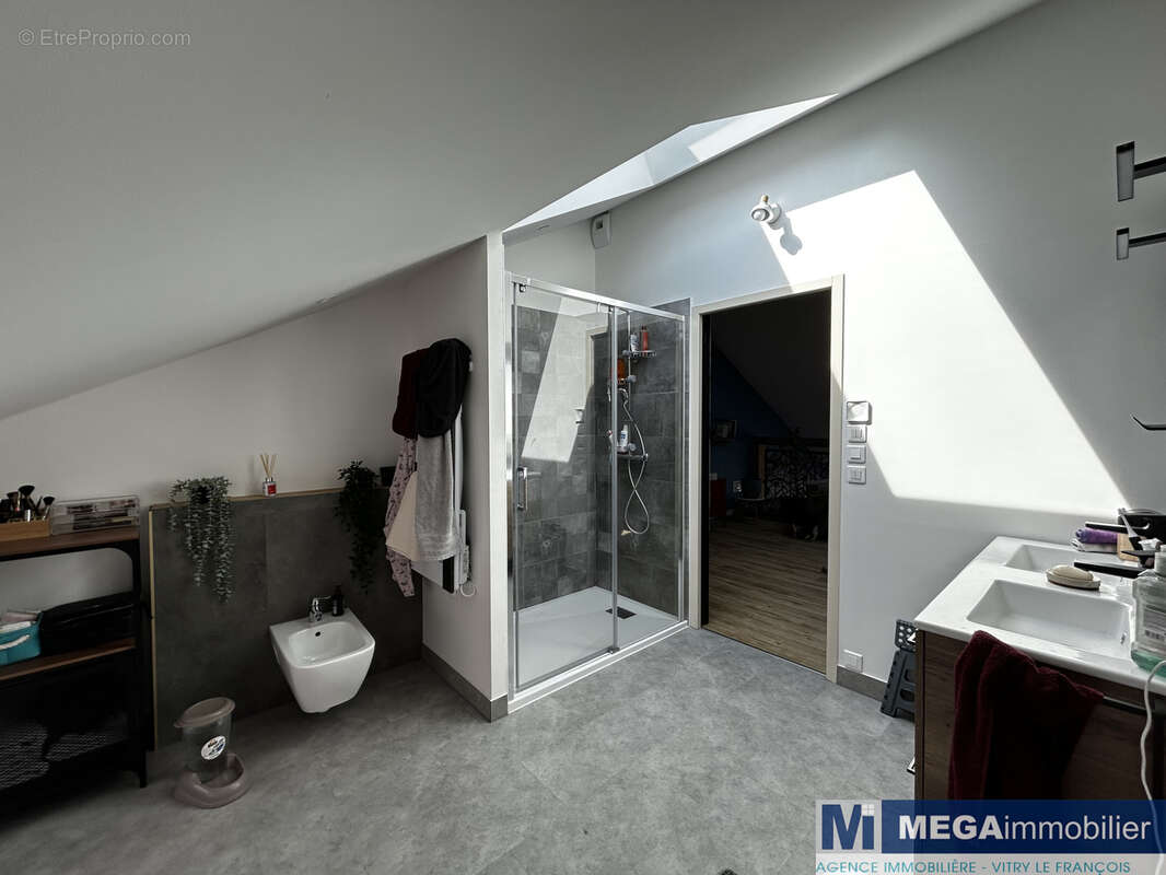 Maison atypique au cœur de Vitry le François - photo 12
