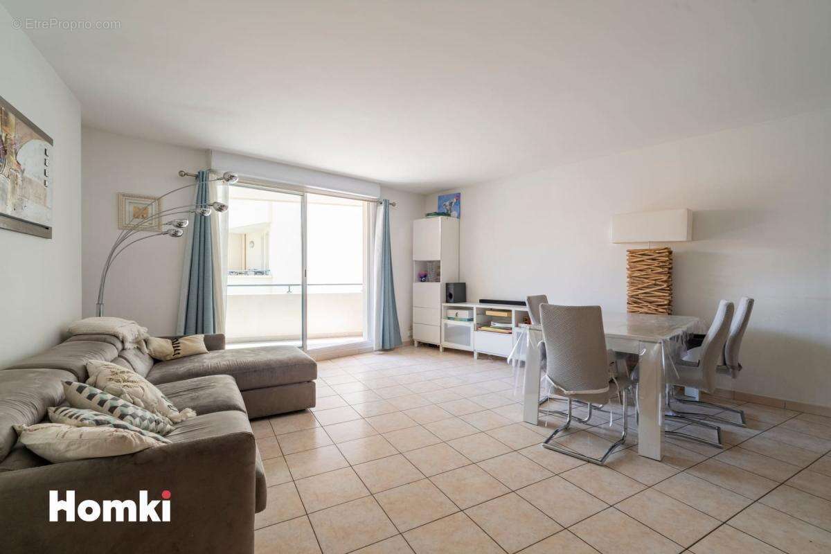 Appartement à MARSEILLE-8E