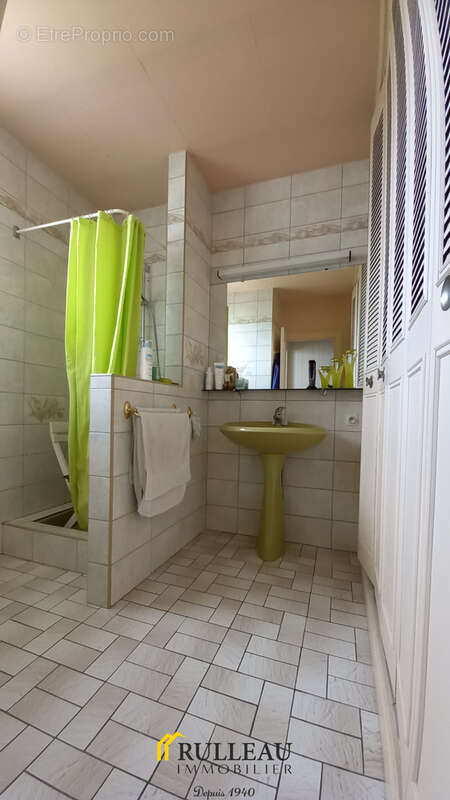 Maison à SAINT-MARTIN-LACAUSSADE