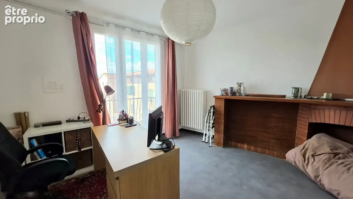 PONT-DU-CHÂTEAU / Ensemble immobilier à vendre avec six appartements pour investisseurs ! - photo 3