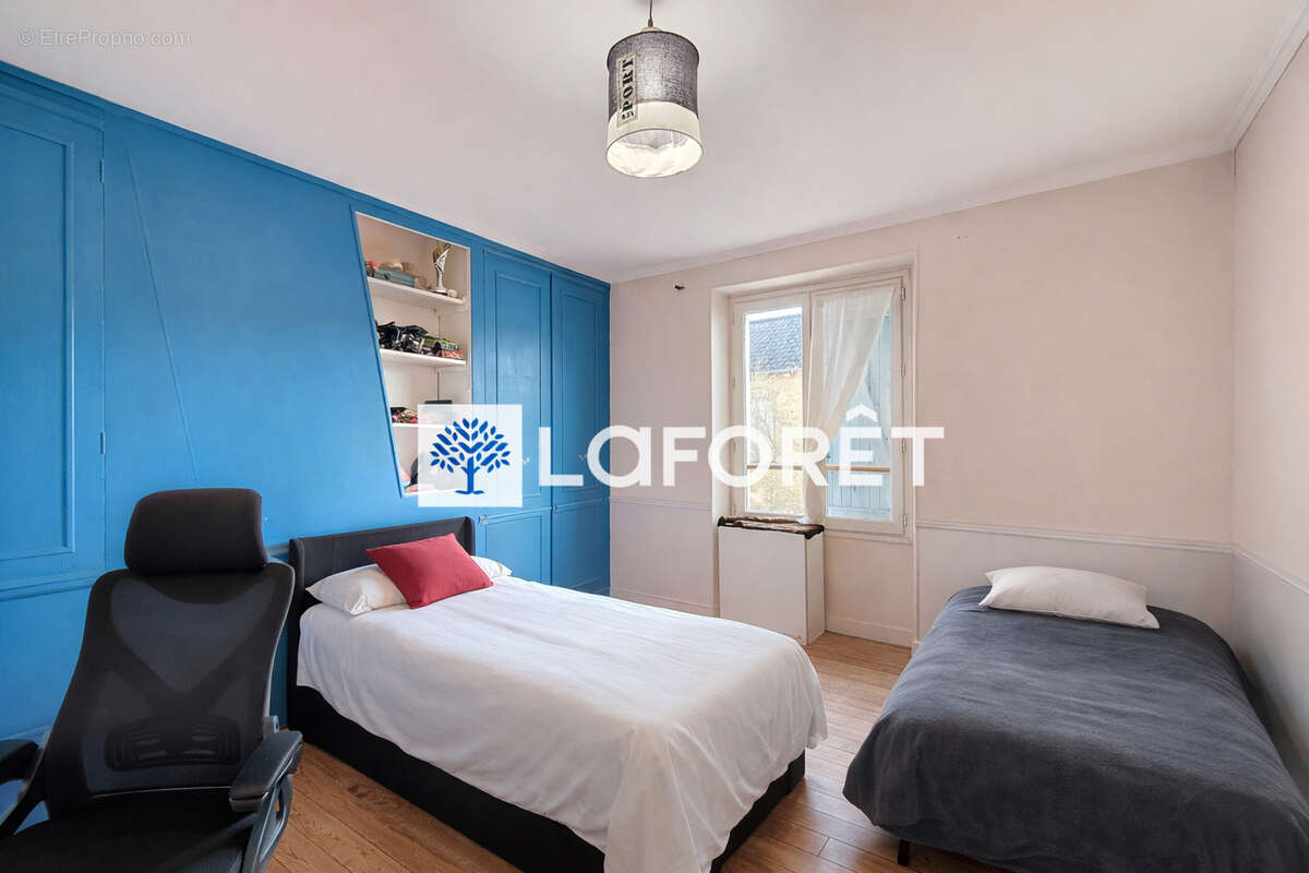 Maison à JOUY-LE-CHATEL