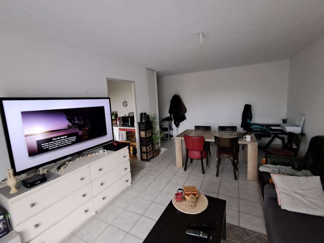 Appartement à LA RIVIERE-SAINT-SAUVEUR