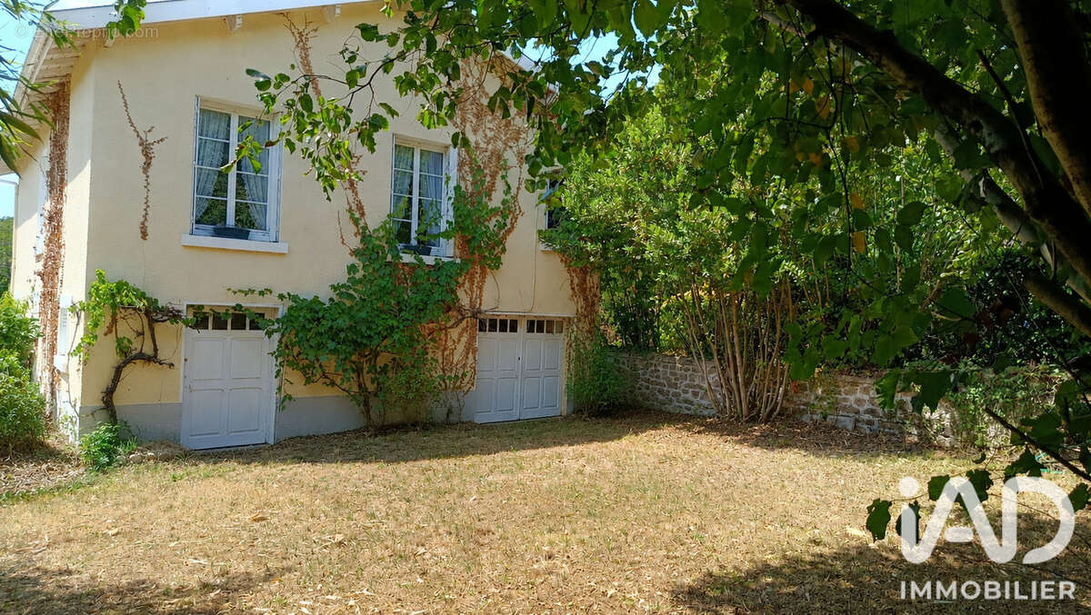 Maison 101 m² à Saint-Junien  - photo 9