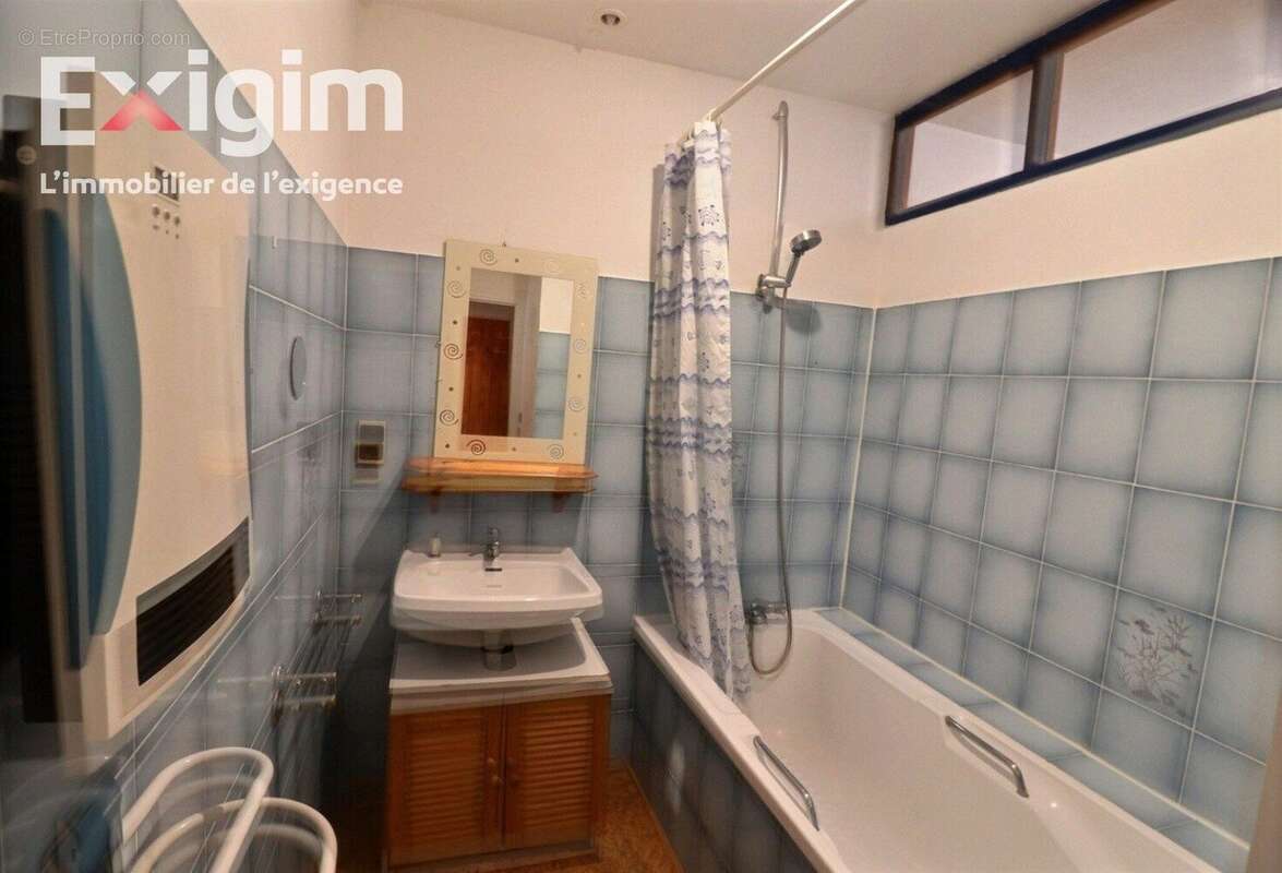 Maison à SAINT-BARTHELEMY-LE-PLAIN