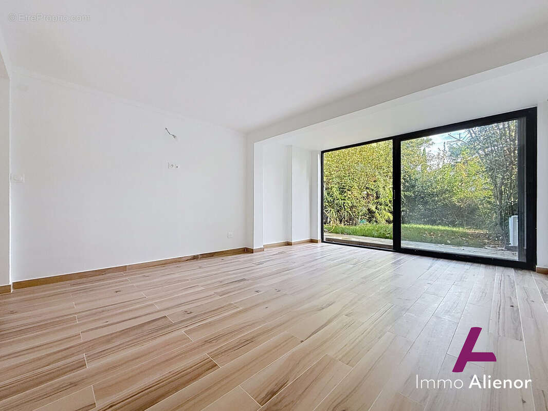 Salon sur jardin - Maison à BORDEAUX