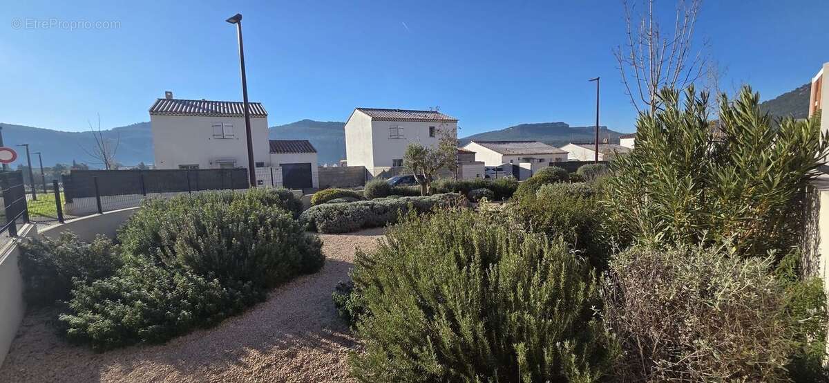 CUGES LES PINS-APPARTEMENT T4-A VENDRE-3 CHAMBRES-DOUBLE - Appartement à CUGES-LES-PINS