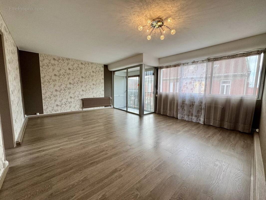 Appartement à CAUDRY