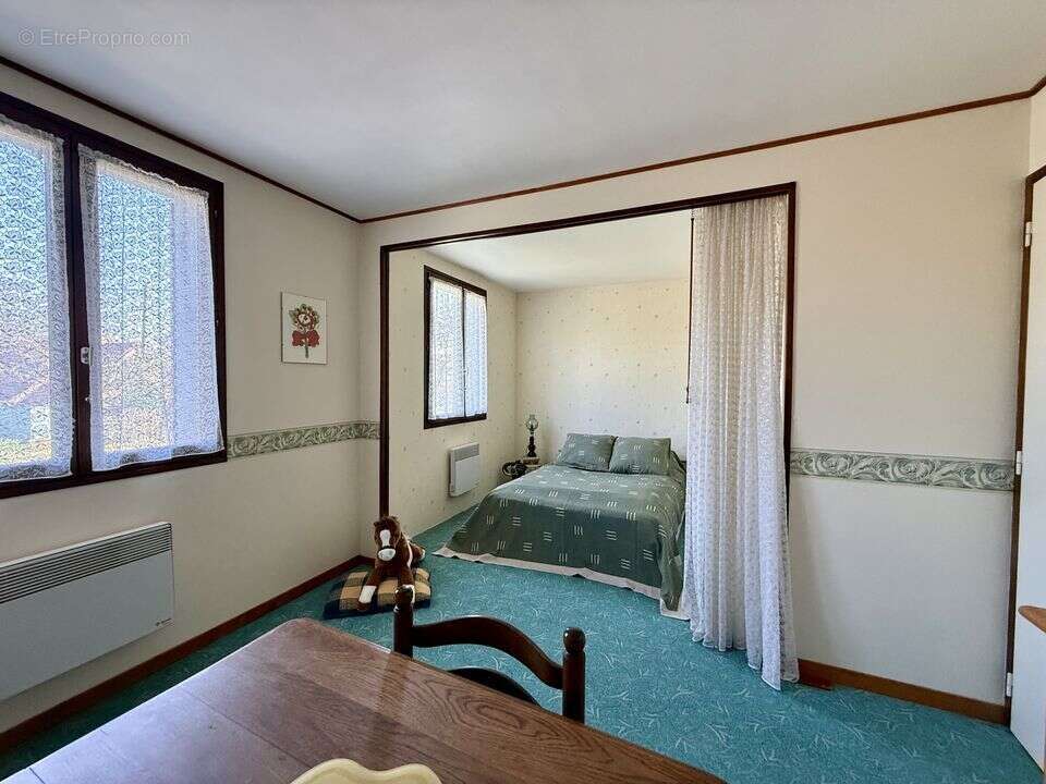 Maison à DONNEMARIE-DONTILLY