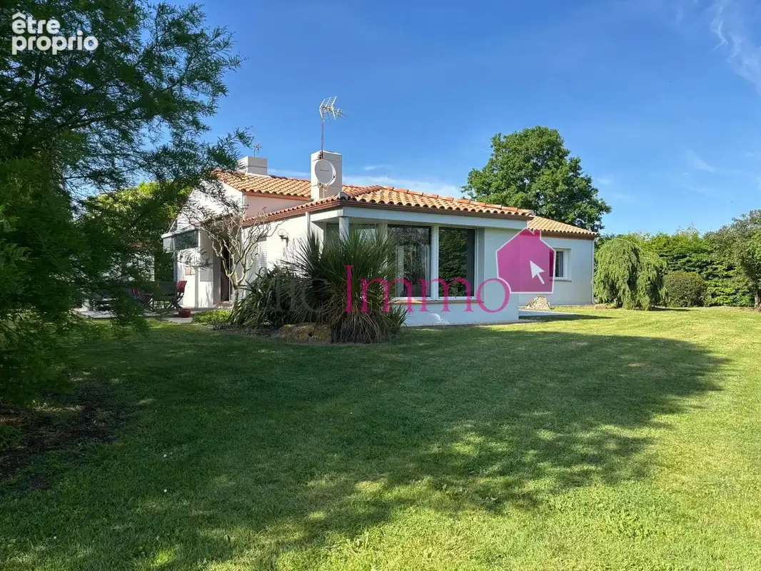 Soullans -Maison en campagne- 3 chambres et 1 bureau sur 7200m2 de terrain avec SPA - photo 12