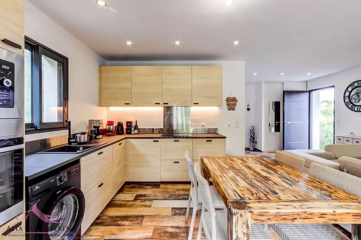 Maison à SERRA-DI-FIUMORBO