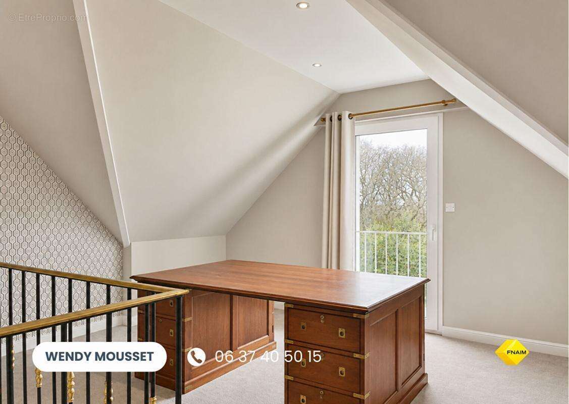 Villa proche d'un Golf  de 285 m² avec sous-sol - Aux portes de Vannes - photo 15